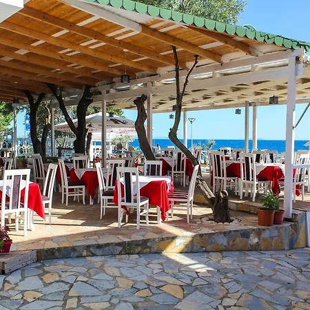 Noan & Hotell Dhërmi